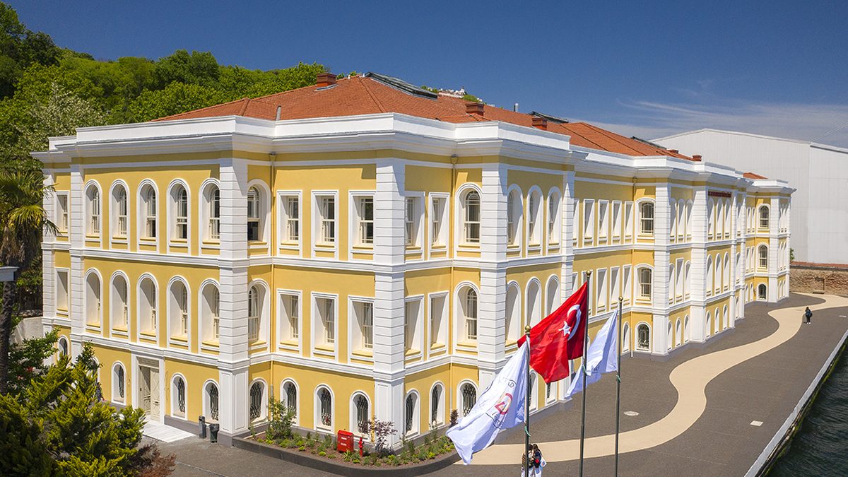 Galatasaray Üniversitesi Ortaköy yerleşkesi